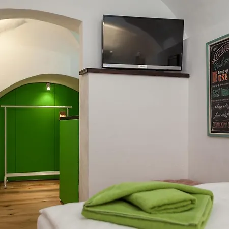 The House - Luxury *