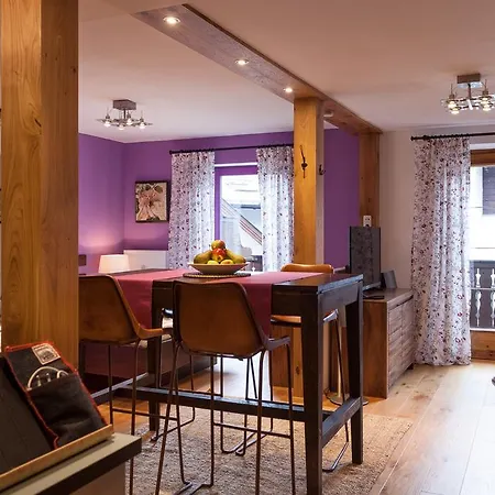 The House - Luxury *