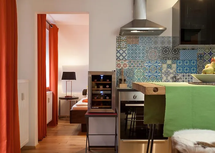 The House - Luxury *